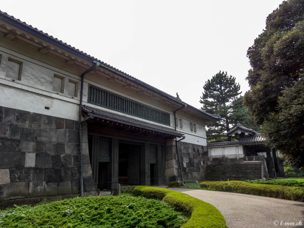 Port Hirakawamon - Entrée Est du jardin du palais impérial - Tokyo